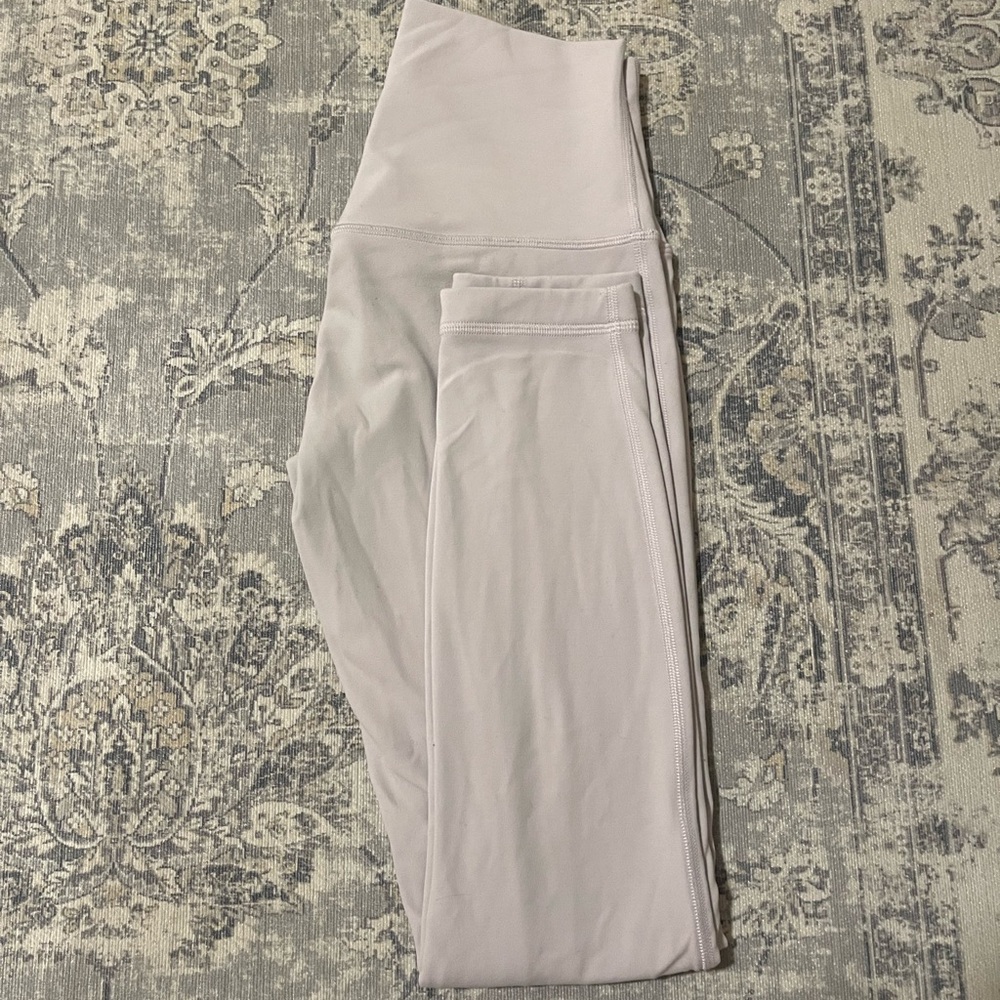 Lululemon aligns 25”